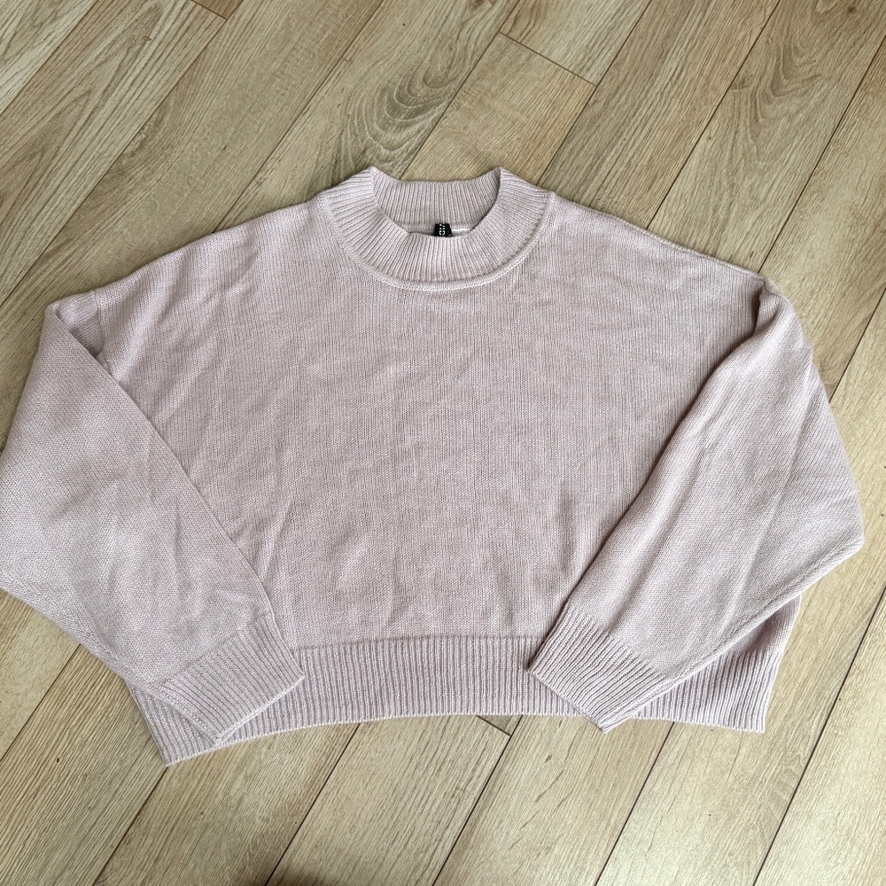 H&M DIVIDED Cropped Sweater Soft pink/purple color XL